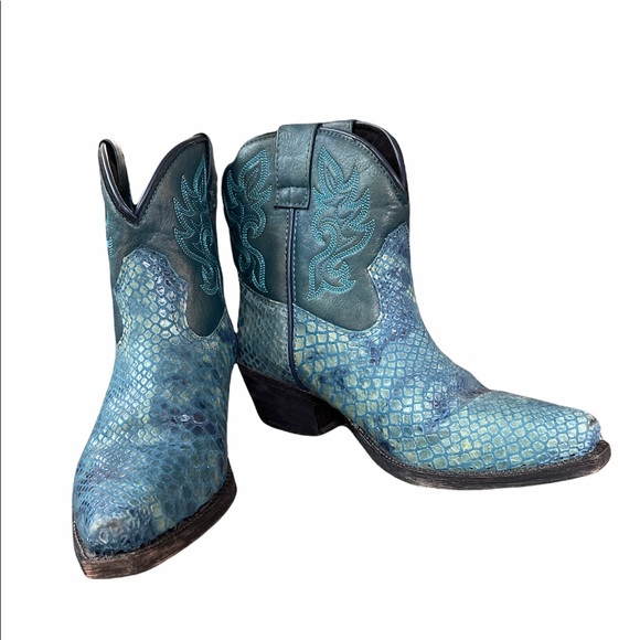 dingo Shoes - Dingo Turquoise Snakeskin Snip Toe Boots